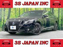 2014 Toyota Crown Hybrid