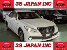 2014 Toyota Crown Hybrid