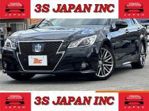 2013 Toyota Crown