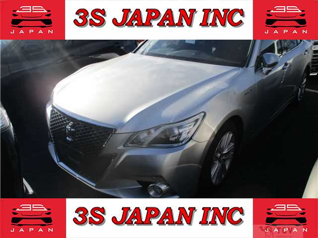 2013 Toyota Crown Hybrid