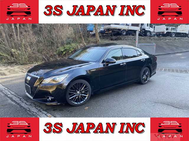 2014 Toyota Crown