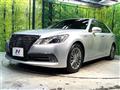 2013 Toyota Crown Hybrid