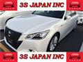 2013 Toyota Crown Hybrid