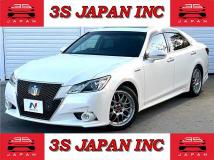 2013 Toyota Crown Hybrid