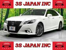 2014 Toyota Crown Hybrid