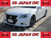 2014 Toyota Crown Hybrid