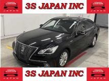 2014 Toyota Crown Hybrid