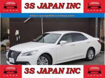 2014 Toyota Crown Hybrid