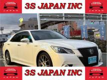 2013 Toyota Crown Hybrid
