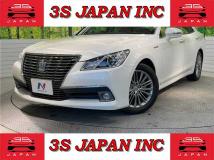 2013 Toyota Crown Hybrid