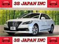 2013 Toyota Crown Hybrid