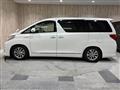 2013 Toyota Alphard Hybrid