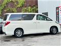 2012 Toyota Alphard Hybrid