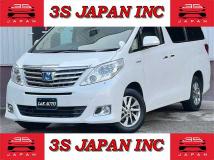 2013 Toyota Alphard Hybrid