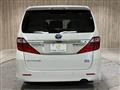 2012 Toyota Alphard Hybrid