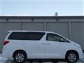 2013 Toyota Alphard Hybrid