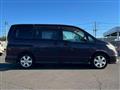2009 Nissan Serena