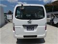2009 Nissan Caravan
