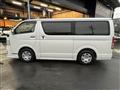 2011 Toyota Hiace