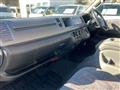 2005 Toyota Hiace