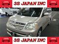 2004 Toyota Noah