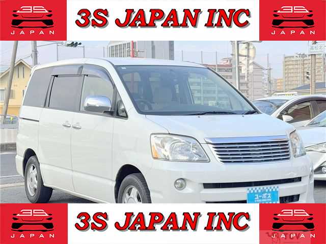2005 Toyota Noah