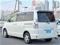 2005 Toyota Noah