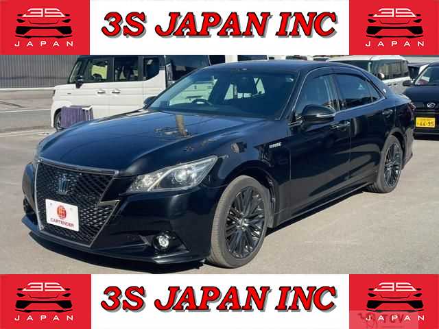 2014 Toyota Crown Hybrid