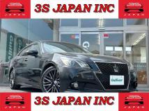 2014 Toyota Crown Hybrid