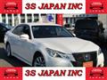 2013 Toyota Crown Hybrid