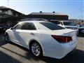 2013 Toyota Crown Hybrid
