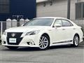 2013 Toyota Crown Hybrid