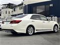 2013 Toyota Crown Hybrid