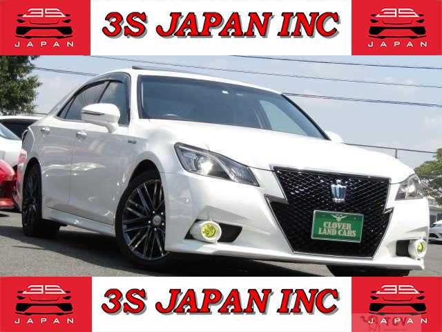 2014 Toyota Crown Hybrid