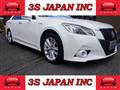 2013 Toyota Crown Hybrid