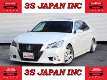 2013 Toyota Crown Hybrid