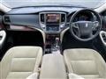 2013 Toyota Crown Hybrid