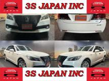 2013 Toyota Crown Hybrid