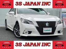 2013 Toyota Crown Hybrid