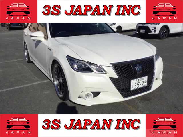 2014 Toyota Crown