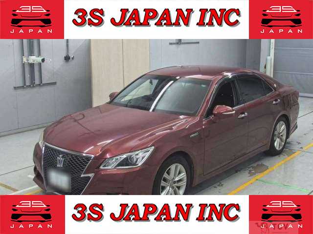 2013 Toyota Crown Hybrid