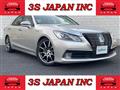 2013 Toyota Crown Hybrid