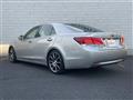 2013 Toyota Crown Hybrid
