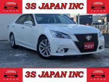 2014 Toyota Crown Hybrid