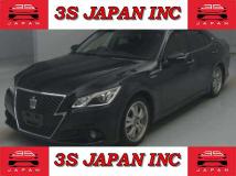 2014 Toyota Crown Hybrid
