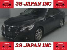 2014 Toyota Crown Hybrid
