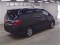 2013 Toyota Alphard Hybrid