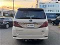 2013 Toyota Alphard Hybrid