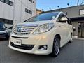 2013 Toyota Alphard Hybrid