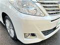 2012 Toyota Alphard
